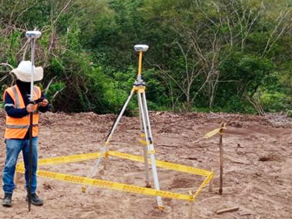 PROYECTO DE LEVANTAMIENTOS TOPOGRÁFICOS DE PREDIOS PLANIMÉTRICOS Y ALTIMÉTRICOS